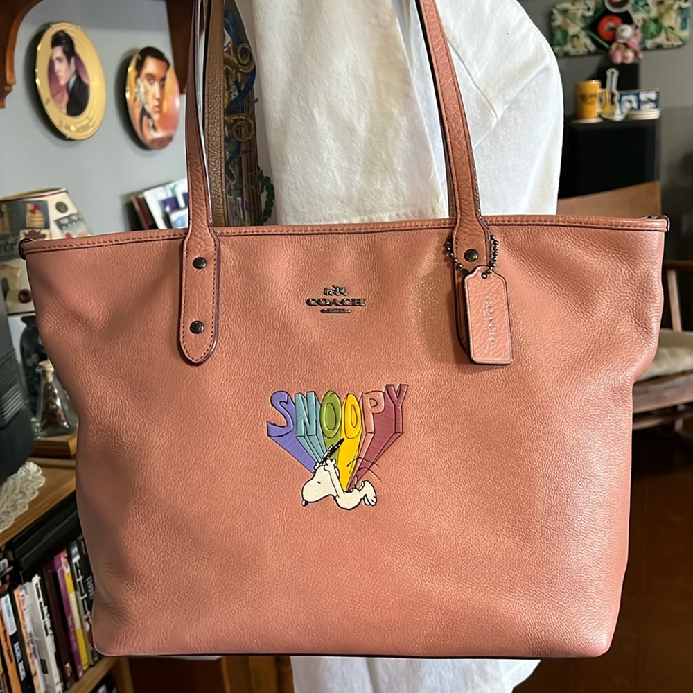 Large Coach tote bag in Snoopy design.